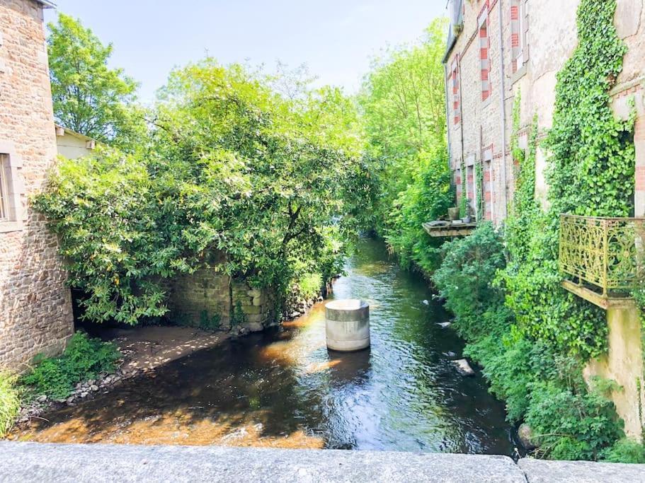 Nouveau ** Le Raffine Au Coeur De Guingamp ** Parking 外观 照片