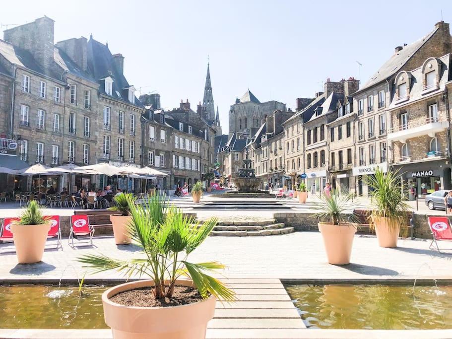 Nouveau ** Le Raffine Au Coeur De Guingamp ** Parking 外观 照片