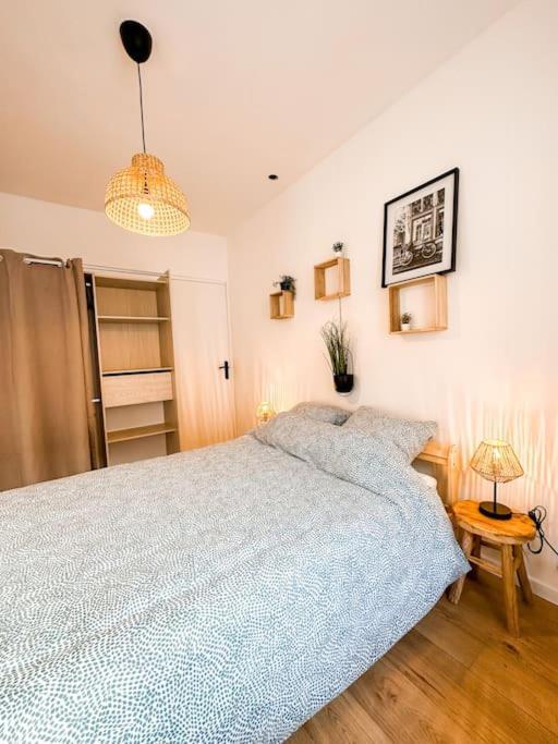 Nouveau ** Le Raffine Au Coeur De Guingamp ** Parking 外观 照片